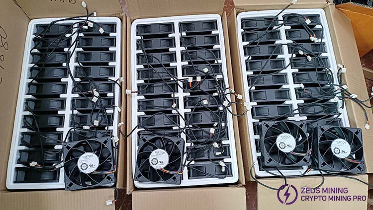 مروحة طراز DF1203812B2UN A1 لجهاز Antminer T21