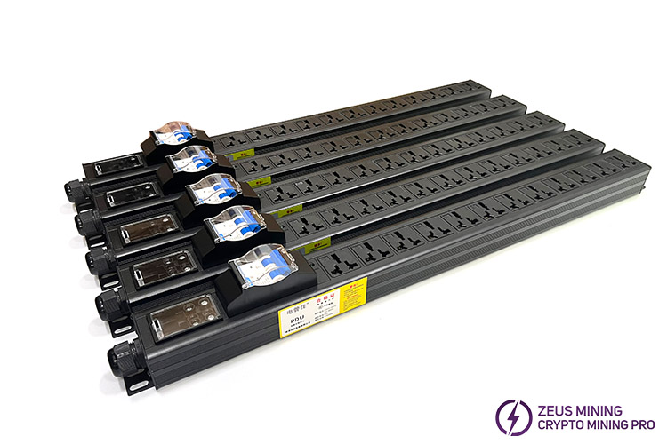 وحدة توزيع طاقة لاسلكية 32A 8000W PDU