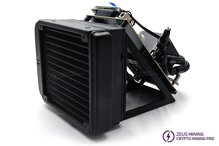 جهاز تعدين البيتكوين NerdQaxe++ Hydro 4.8T 75 واط جهاز تعدين البيتكوين NerdQaxe++ Hydro 4.8T 75 واط