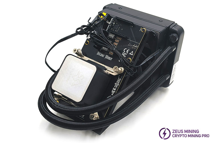 جهاز تعدين بيتكوين NerdQaxe++ Rev 6.1 Hydro 6T منزلي جهاز تعدين بيتكوين NerdQaxe++ Rev 6.1 Hydro 6T منزلي