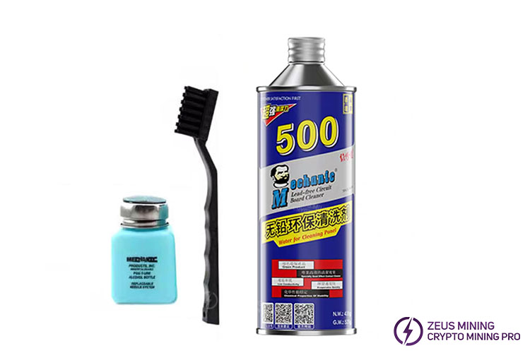500 مل من ماء الغسيل لتنظيف اللوحة